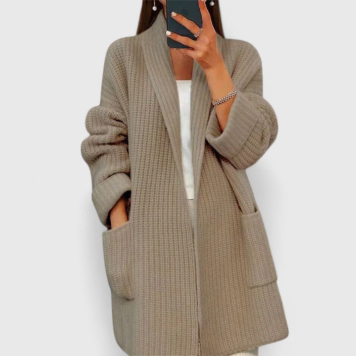 Jan | Cozy Cardigan for Ultimate Comfort