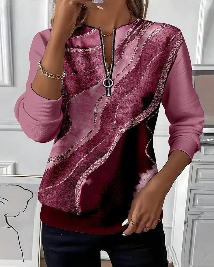Retro-Inspired Half-Zip Sweatshirt with Vintage Print