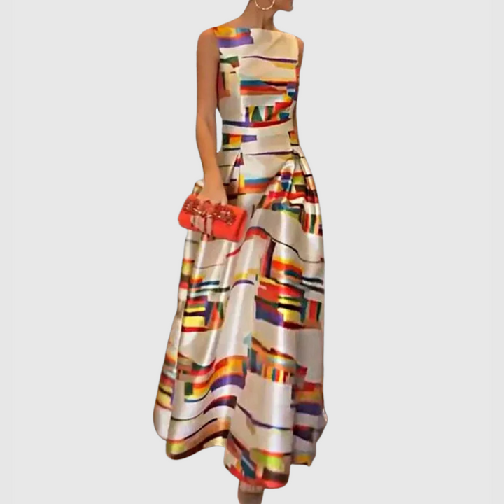 Vaila | Classic Elegance Maxi Dress