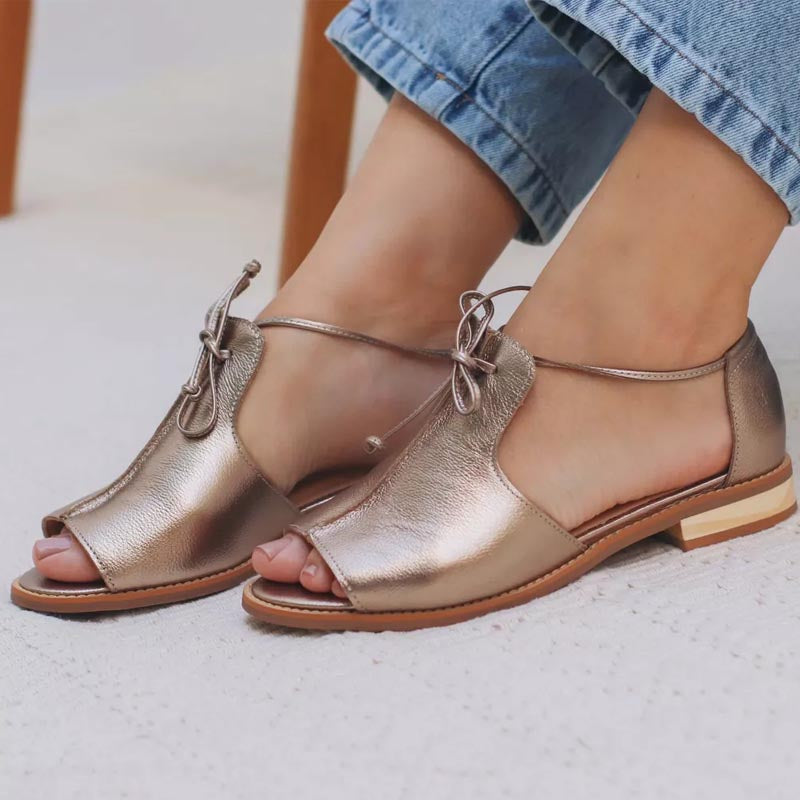 LILLIANA – LEATHER SANDALS WITH STRAP DESIGN