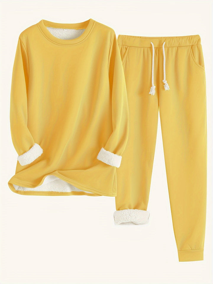 Ava | Cozy Ensemble