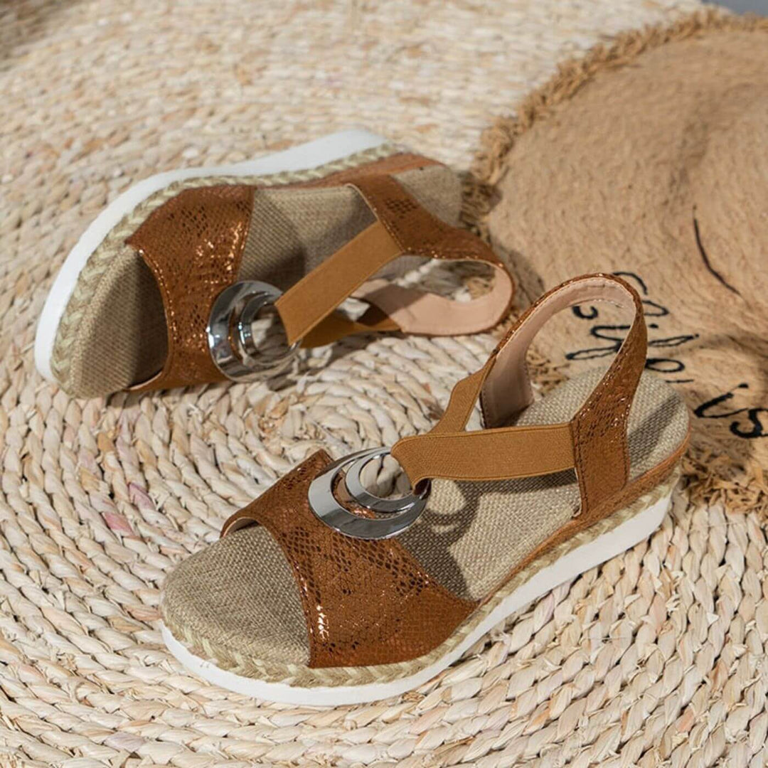 Diane | Supportive Sandals Featuring Metal Detail