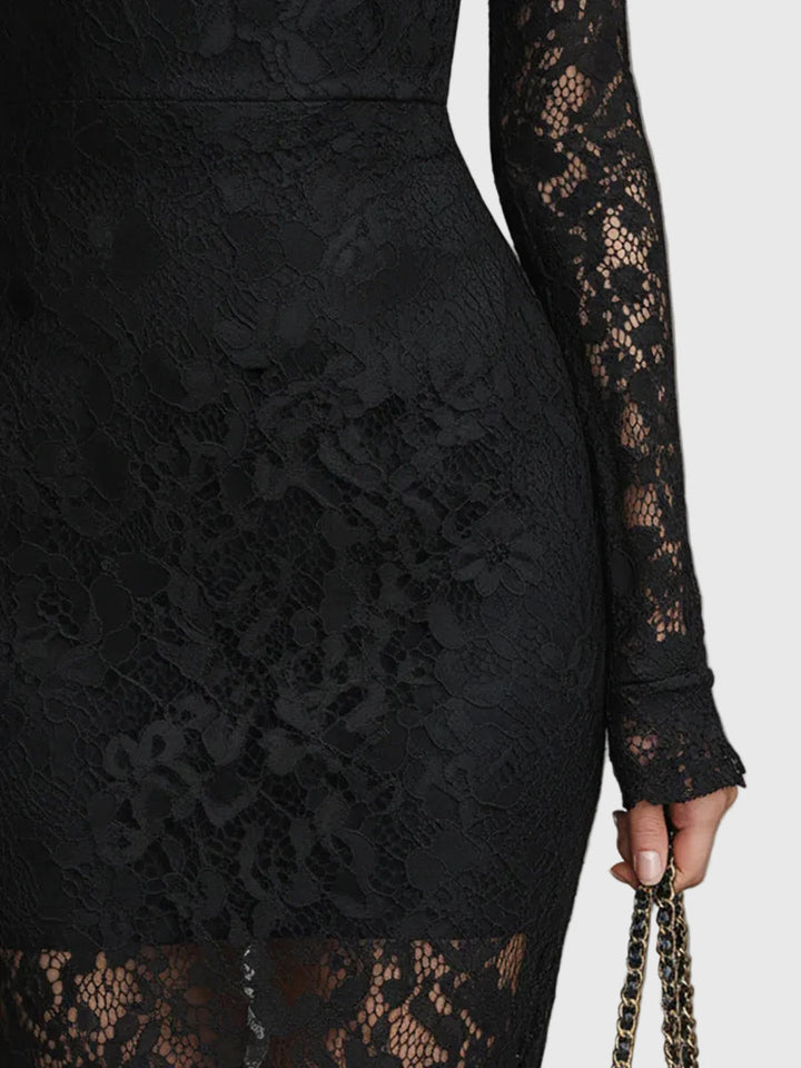 Monica | Chic Lace Fishtail Maxi Gown