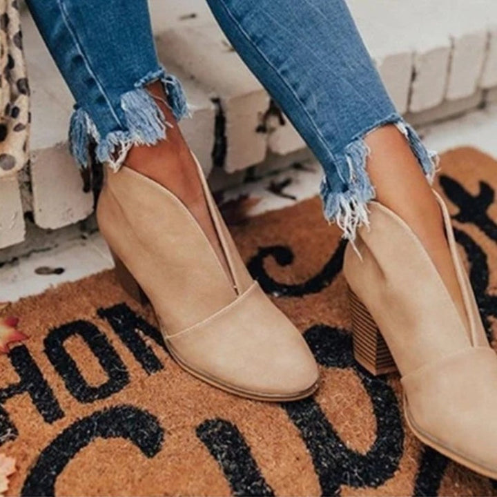 Women's Slip-On Ankle Boots - Almond Toe Design - Chunky Stacked Heel - Casual Style