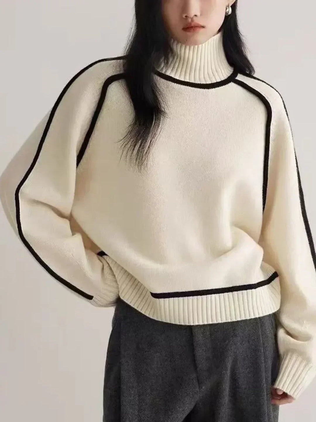 Donna | Stylish Turtleneck Knitwear