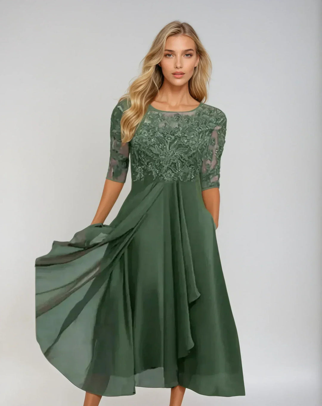 Chic Lace Margherita Dress