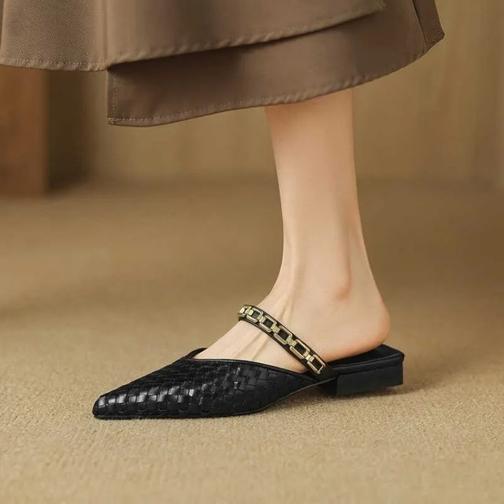 Delmira Elegant Pointed Slippers