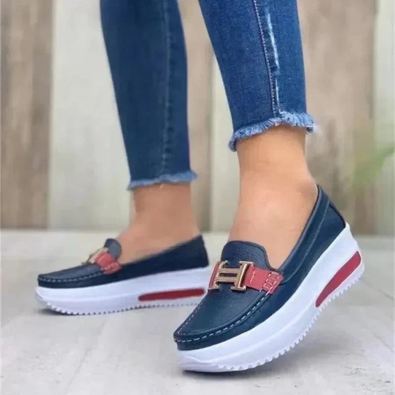 Pat | Stylish Orthopedic Footwear