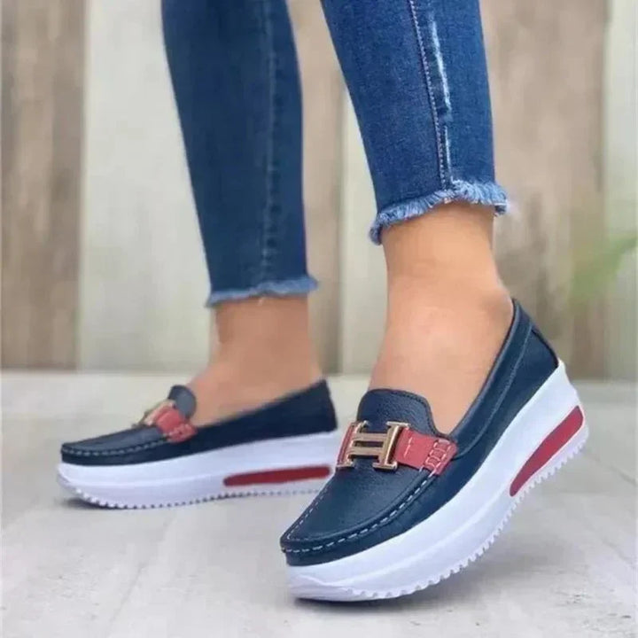 Pat | Stylish Orthopedic Footwear