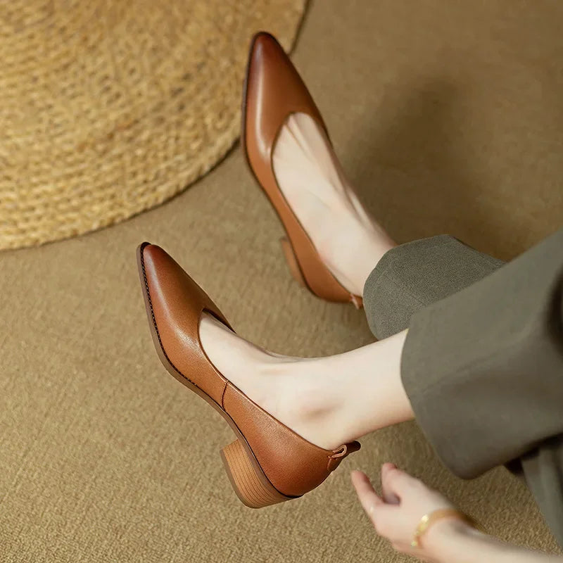 Helen Timeless Classic Pumps