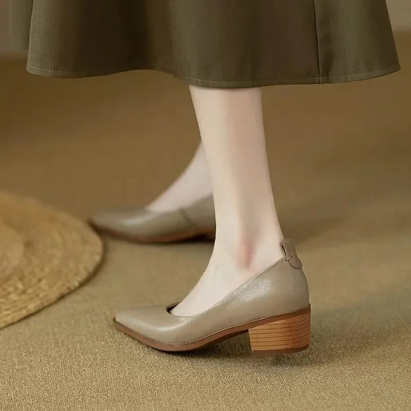 Helen Timeless Classic Pumps