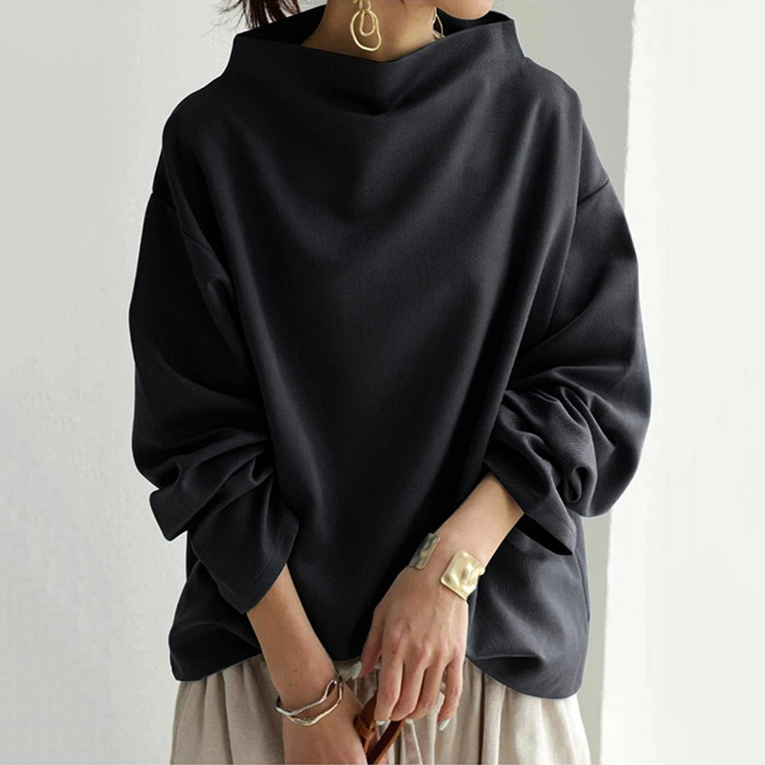 Elly | Relaxed High-Neck Tee