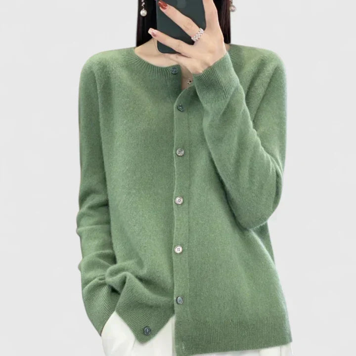 Lyxandria | Cozy Cardigan