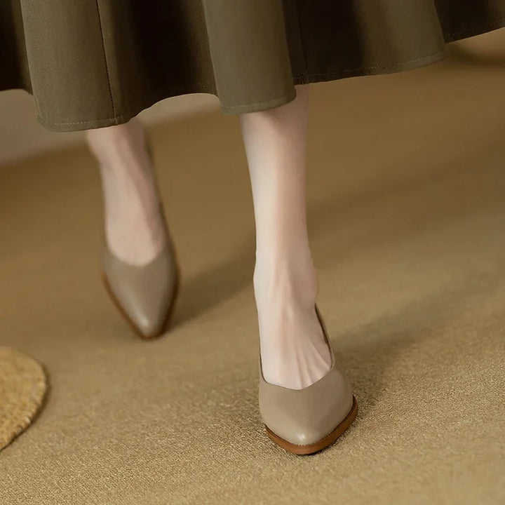 Helen Timeless Classic Pumps