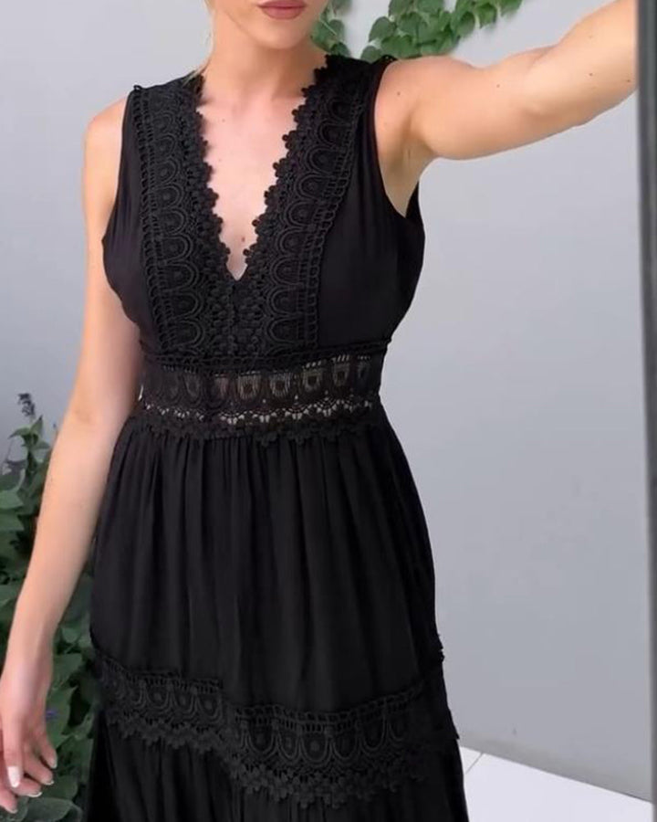 Aurélie™ | Sophisticated V-Neck Lace Dress