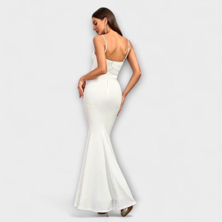 Callie - Chic Ruffled Dress
