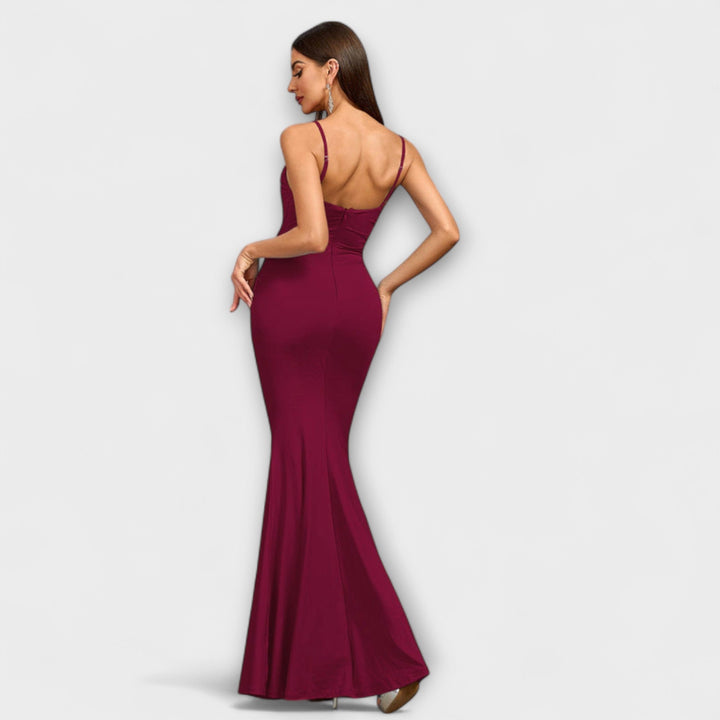 Callie - Chic Ruffled Dress