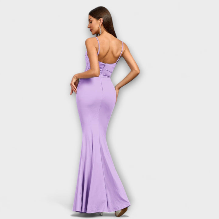 Callie - Chic Ruffled Dress