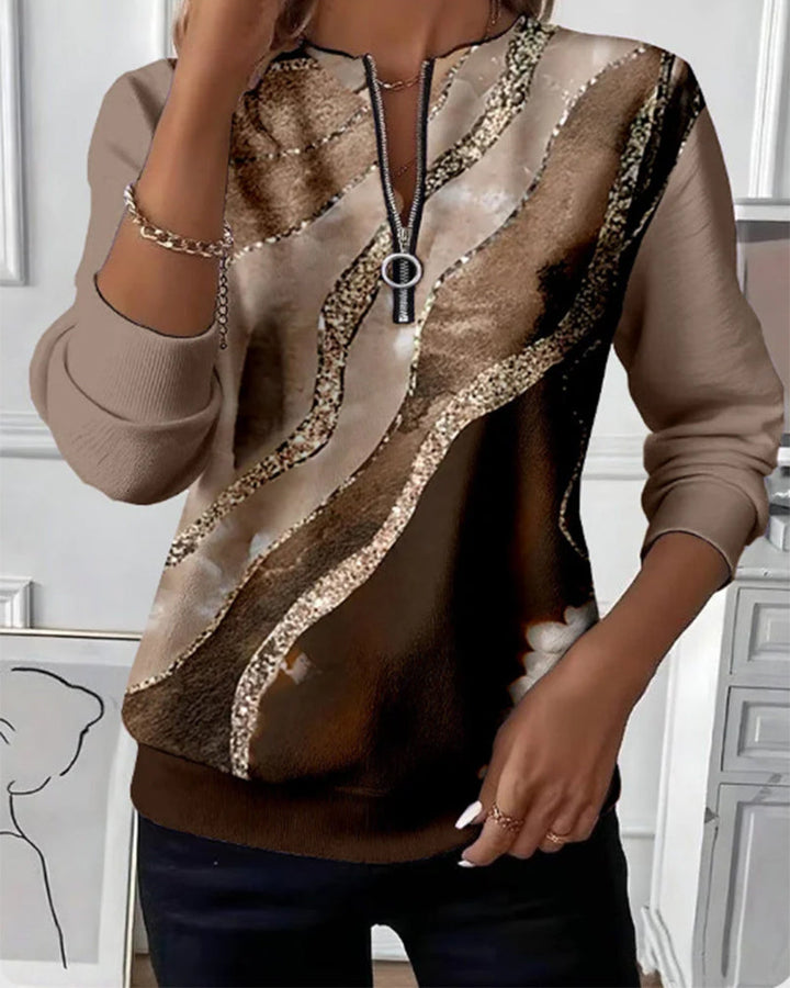 Retro-Inspired Half-Zip Sweatshirt with Vintage Print