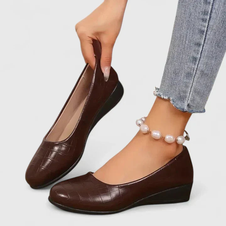 Miryahh | Comfort-Oriented Orthopedic Footwear