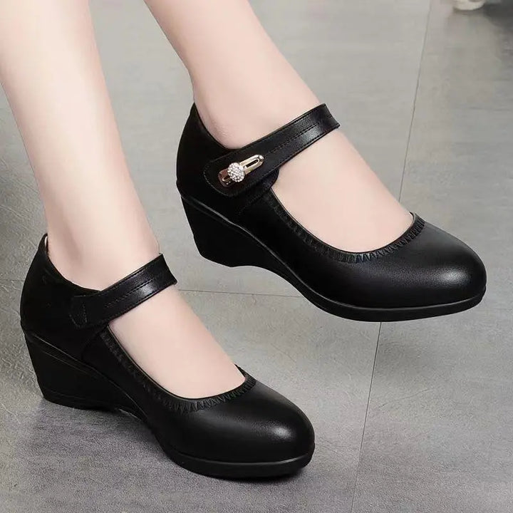 Lydia – Stylish Mid-Heel Comfort Footwear