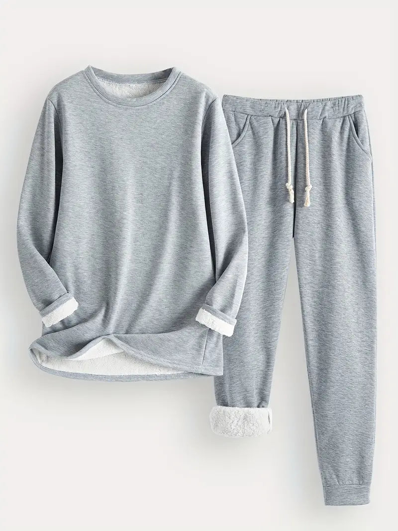 Ava | Cozy Ensemble
