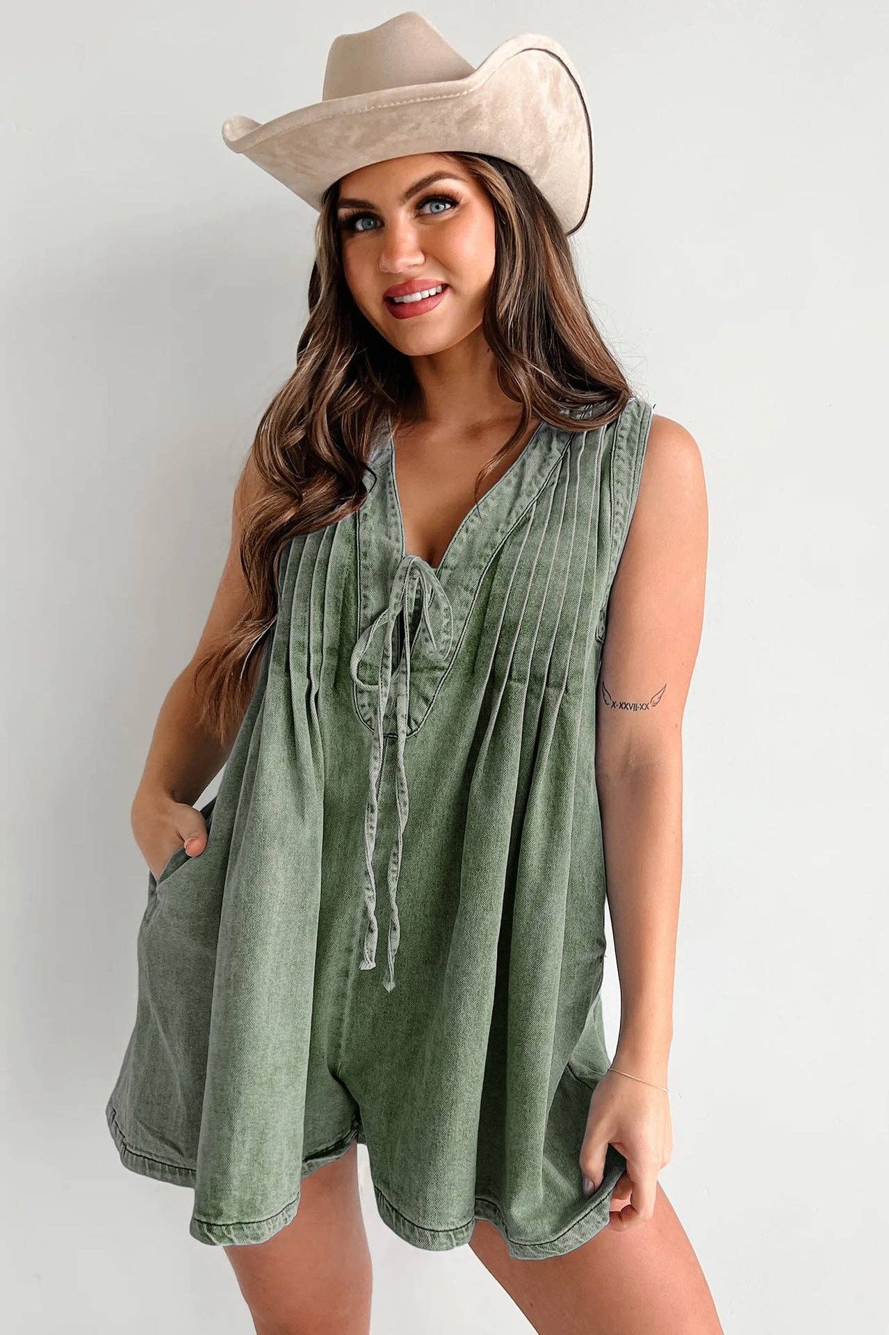 Ladies Tie Front V-Neck Sleeveless Denim Romper