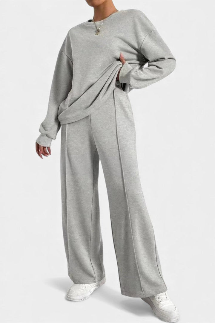 Tiara Lounge Ensemble: Cozy Sweatshirt & High-Waisted Pants