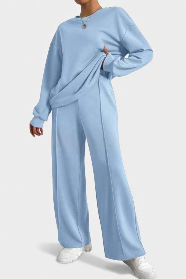Tiara Lounge Ensemble: Cozy Sweatshirt & High-Waisted Pants