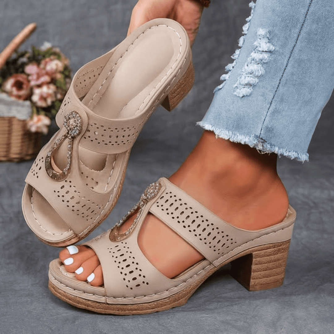 FAIITH | Stylish and Cozy Orthopedic Sandals