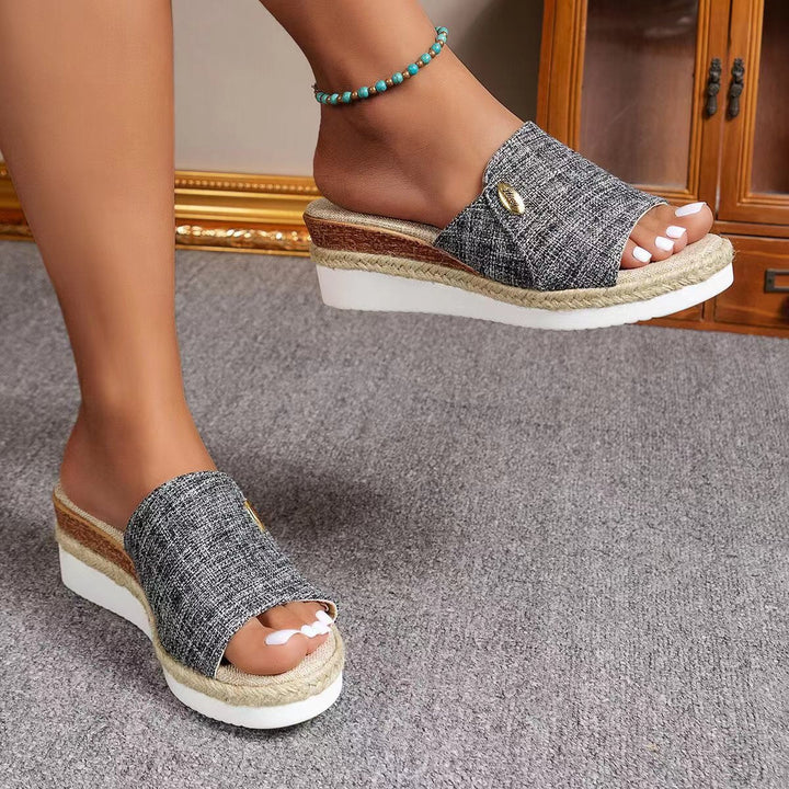 Ayessia - Comfort-Focused Ergonomic Sandals