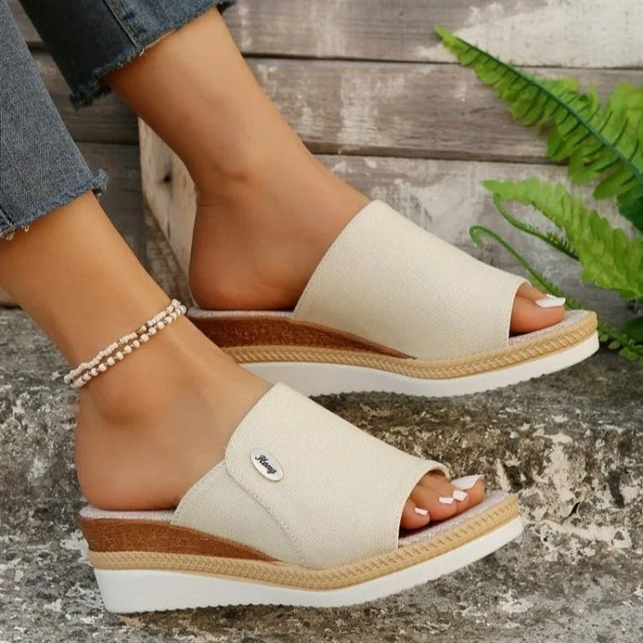 Ayessia - Comfort-Focused Ergonomic Sandals